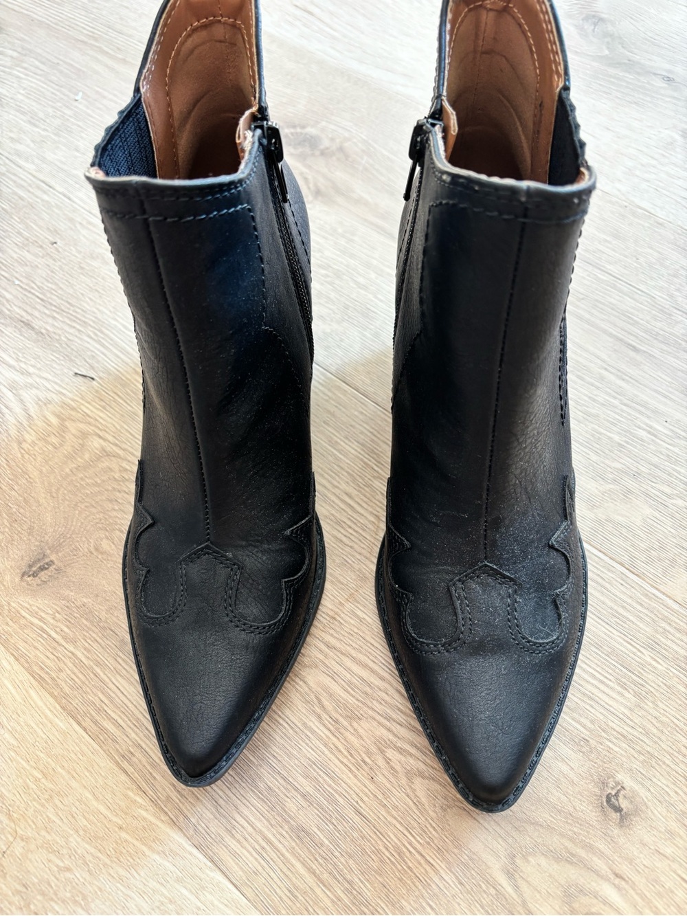 Black Western-Style Ankle Boots for Women
